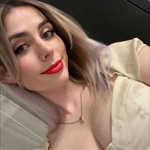 Meet your Posher, Natasha